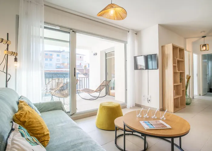 Anna-1 By Interhome * آركاشو