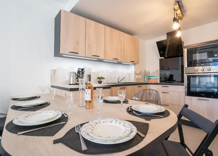 Anna-1 By Interhome * آركاشو